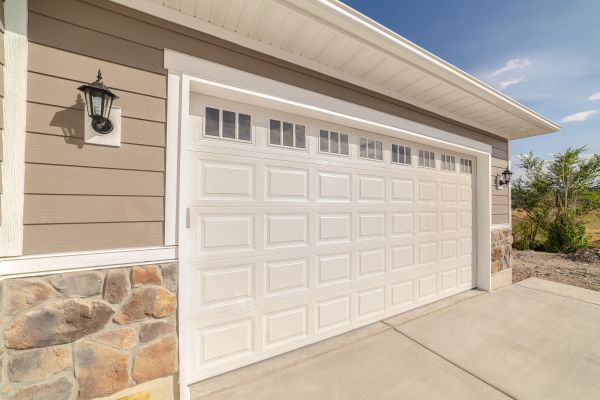Cost of Garage Lifting in Hudson